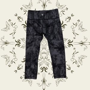 Lululemon leggings size 4